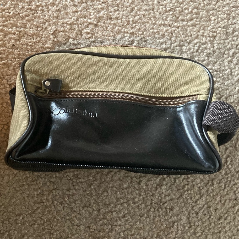Columbia Leather Travel Toiletry Bag